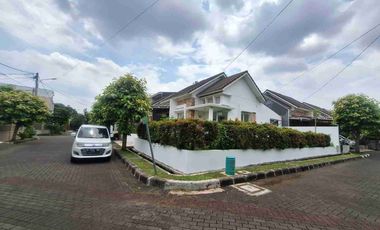 Disewakan Rumah Hook Luas Dalam Cluster Bukit Cimanggu City Kota Bogor