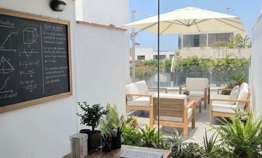 VENTA DE LINDO PENT HOUSE EN MIRAFLORES: 227 M2, 3 HABIT, 3.5 BAÑOS, 2 ESTAC. $ 777,000