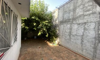 CASA AMPLIA, SEGURA Y SIN PROBLEMAS DE AGUA EN MORELIA, SALIDA A QUIROGA CON 175M2 CONSTRUCCIÓN