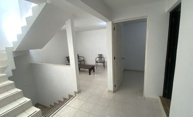CASA AMPLIA, SEGURA Y SIN PROBLEMAS DE AGUA EN MORELIA, SALIDA A QUIROGA CON 175M2 CONSTRUCCIÓN