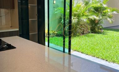 Residencia nueva de 4 recámaras con 1 en planta baja y amplio jardín