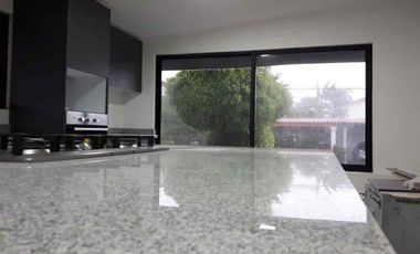 Casa en venta en Lomas de Cocoyoc, Atlatlahucan, 4 habitaciones