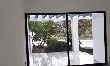 Casa en venta en Lomas de Cocoyoc, Atlatlahucan, 4 habitaciones