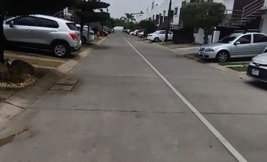 Casa Duplex planta baja Cañadas de San Lorenzo Zapopan $2,100,000