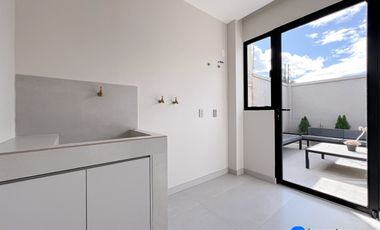 Pre venta de casa en el capulí, sur de la ciudad cerca de la Universidad Nacional de Loja