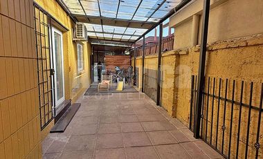Casa En Venta 6d4b Ubicación, Luminosa Y Con Piscina