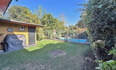 Casa En Venta 6d4b Ubicación, Luminosa Y Con Piscina