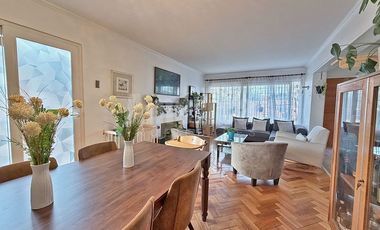 Casa En Venta 6d4b Ubicación, Luminosa Y Con Piscina