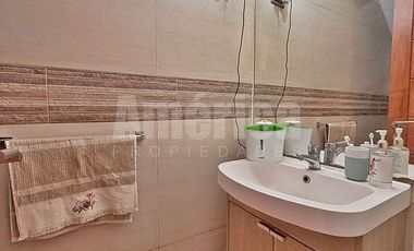 Casa En Venta 6d4b Ubicación, Luminosa Y Con Piscina
