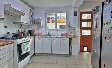 Casa En Venta 6d4b Ubicación, Luminosa Y Con Piscina