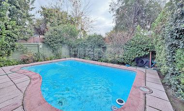 Casa En Venta 6d4b Ubicación, Luminosa Y Con Piscina
