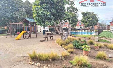 Se Arrienda Hermosa Casa de dos Pisos en Condominio Santa Cruz, comuna de La Cruz