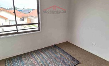 Se Arrienda Hermosa Casa de dos Pisos en Condominio Santa Cruz, comuna de La Cruz
