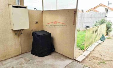 Se Arrienda Hermosa Casa de dos Pisos en Condominio Santa Cruz, comuna de La Cruz