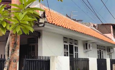 Rumah disewakan di RW 06, Utan Kayu Selatan, Matraman, Jakarta Timur, Daerah Khusus Ibukota Jakarta