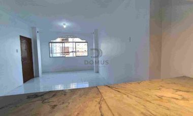 DEPARTAMENTO EN PRIMER PISO