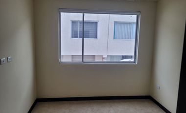 Venta de Casa en Conjunto Villa Navarra, POMASQUI