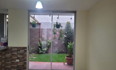 Venta de Casa en Conjunto Villa Navarra, POMASQUI