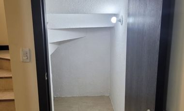 Venta de Casa en Conjunto Villa Navarra, POMASQUI