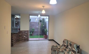 Venta de Casa en Conjunto Villa Navarra, POMASQUI