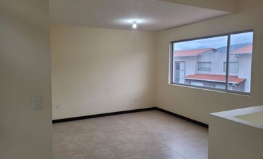 Venta de Casa en Conjunto Villa Navarra, POMASQUI