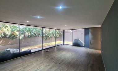 CASA EN RENTA EN LOMAS DE TECAMACHALCO, EN FUENTE DE LA JUVENTUD, NAUCALPAN DE JUÁREZ. EDO. DE MÉX.