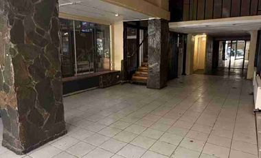 SE ARRIENDA AMPLIO LOCAL COMERCIAL EN CENTRO DE VALDIVIA