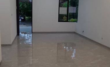 Dijual Rumah Baru di Kompleks Sutra Kirana, Alam Sutera Kondisi Sangat Baik