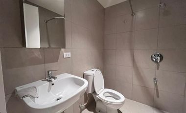 FOR RENT/LEASE: 3BR East Aurelia Residences