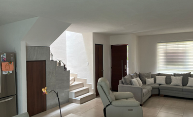 CASA EN VENTA CON PRECIO DE OPORTUNIDAD EN BOSQUES DEL DORADO ELITE MODELO CAOBA