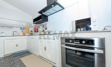 High-Yield Fully-Furnished 3-BR Townhouse in Prime Chaweng, Koh Samui