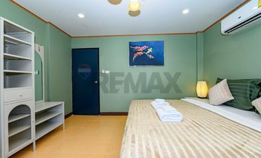 High-Yield Fully-Furnished 3-BR Townhouse in Prime Chaweng, Koh Samui