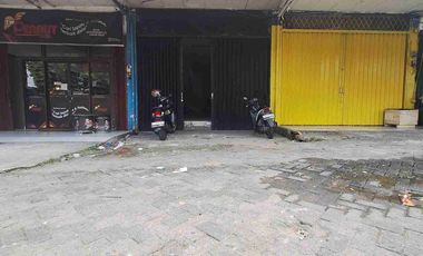 RUKO CANTIK DI RE MARTADINATA CIPUTAT RAYA TANGERANG SELATAN