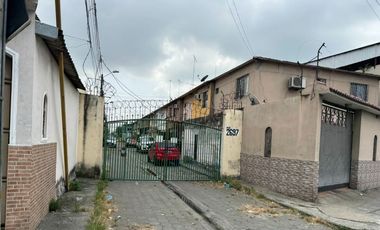 MUCHO LOTE UNO ETAPA 5 ALQUILO PRECCIOSA Y AMPLIA VILLA DOS PLANTAS, TRES DORMITORIOS, PORTON CERRADO,M SEGUIRADES