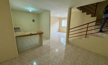 MUCHO LOTE UNO ETAPA 5 ALQUILO PRECCIOSA Y AMPLIA VILLA DOS PLANTAS, TRES DORMITORIOS, PORTON CERRADO,M SEGUIRADES