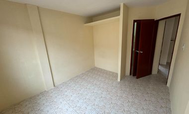 MUCHO LOTE UNO ETAPA 5 ALQUILO PRECCIOSA Y AMPLIA VILLA DOS PLANTAS, TRES DORMITORIOS, PORTON CERRADO,M SEGUIRADES