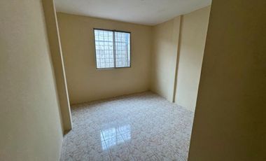 MUCHO LOTE UNO ETAPA 5 ALQUILO PRECCIOSA Y AMPLIA VILLA DOS PLANTAS, TRES DORMITORIOS, PORTON CERRADO,M SEGUIRADES
