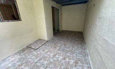 MUCHO LOTE UNO ETAPA 5 ALQUILO PRECCIOSA Y AMPLIA VILLA DOS PLANTAS, TRES DORMITORIOS, PORTON CERRADO,M SEGUIRADES