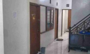 Dijual kost JL.Pungkur, dekat UNPAS, UNLA, alun² bdg, bank, resto cafe dll