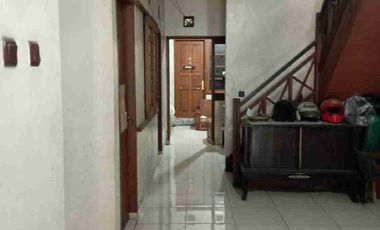 Dijual kost JL.Pungkur, dekat UNPAS, UNLA, alun² bdg, bank, resto cafe dll