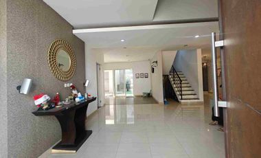 Rumah MewahKedoya Kebon Jeruk Siap Huni