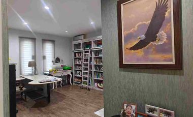 Rumah MewahKedoya Kebon Jeruk Siap Huni