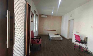 Rumah MewahKedoya Kebon Jeruk Siap Huni