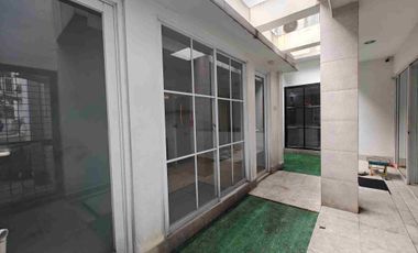 Rumah MewahKedoya Kebon Jeruk Siap Huni