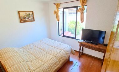 SE ARRIENDA POR AÑO CORRIDO GRAN CASONA CON EXELENTE UBICACION EN SECTOR LA CANDELARIA, ALGARROBO