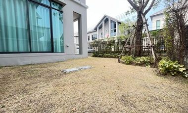 Selling for   Luxury house in Ramintra zone, new house, never lived in a luxury project at Bangkok Boulevard Ramintra-Watcharapol