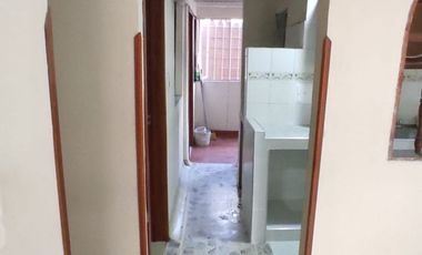 SE ARRIENDA APARTAMENTO SEGUNDO PISO BARRIO ROCIO CALLE 105 # 16-27