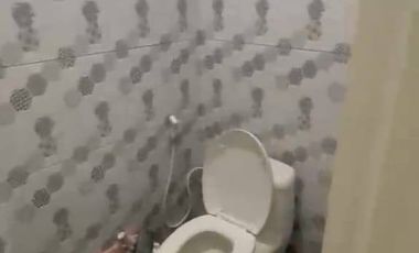 Disewakan Ruko Gandeng Strategis di Beji Depok – Dekat Stasiun Depok Baru