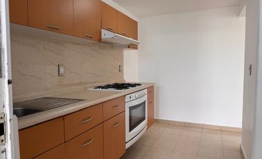 RENTA CASA EN VILLAS DEL CAMPO PRIVADA CERRADA