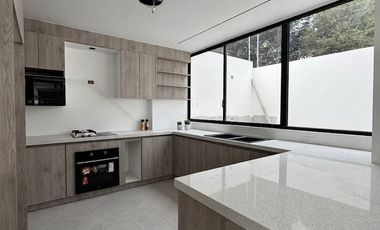 Casa por Estrenar en Venta – Tumbaco
